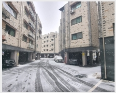  2022Ÿ��3445 ��� �����ֽ� ȭ���� ������1120���� 31-23, 304�� 3��303ȣ (����.��)   �ټ���,������