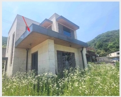  2023Ÿ83059   û ū 209-32      ð