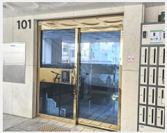  2024Ÿ122296   ʷϸ34 55, 101 3 303ȣ (ȭ, 153)  ټ,