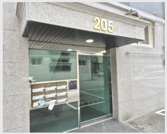  2024Ÿ��79667 ��� ���ֽ� ��ȭ�� 250-3, 205�� 4��402ȣ (�ߵ���,û��������)    �ټ���,������