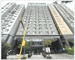  2025Ÿ��402  ���ǽ��ڰ��