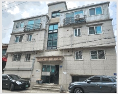  2025Ÿ��652 ���� ������ ȭ� 105-86 Ȳ����ũ�� ��3�� ��301ȣ    �ټ���,������