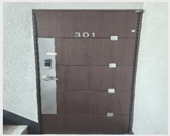  2025Ÿ��652 ���� ������ ȭ� 105-86 Ȳ����ũ�� ��3�� ��301ȣ    �ټ���,������