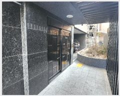  2025Ÿ7813  õ ΰ 144, 7 702ȣ (ſ, ť)   ǽڰ