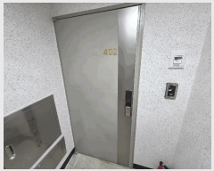  2025Ÿ��72691 ��� ���ֽ� ����� �Ͽ��� 37-1 �ڿ��� 4�� 402ȣ   ����Ʈ���