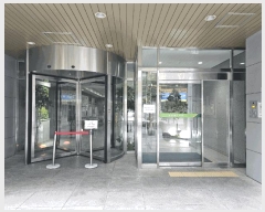  2025Ÿ��51480  ���ǽ��ڰ��