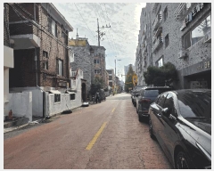  2025Ÿ��34510 ��� ��õ�� ���̱� �ɰ 83-1 ���غ����� 4�� 4��402ȣ   �ټ���,������