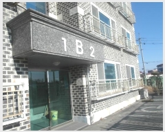  2025Ÿ57 泲   1 10-8,  1102ȣ (Ͽ콺)   ټ,