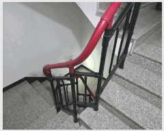  2025Ÿ��1985  ���ǽ��ڰ��