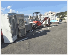  2025Ÿ51976    715-5       (1)