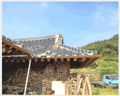  2025Ÿ51708     49      ð