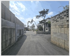  2025Ÿ1951  ֽ   530-8      ð