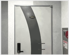  2025Ÿ��100852  ���ǽ��ڰ��