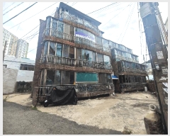  2025Ÿ��101863 �λ� ���ϱ� ������ 295-1 ũ�ιٺ��� 4�� 401ȣ    �ټ���,������