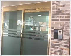  2025Ÿ71380  ֽ ȭ  98-27 ũ 4 402ȣ   ټ,