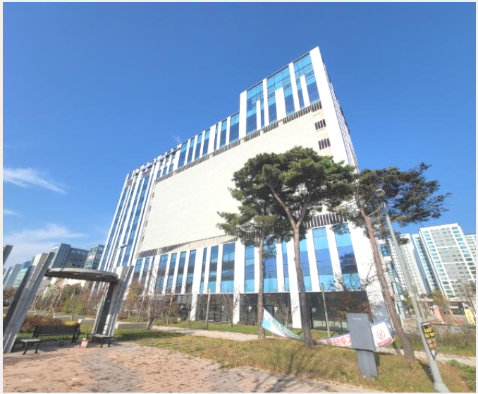 »ó°¡ »çÁø1 | Áß±¸ ¿î³²µ¿ 1603-3 ±¤ÀåÁÖÂ÷Ÿ¿ö | 2024Ÿ°æ14741 | »ó°¡°æ¸Å