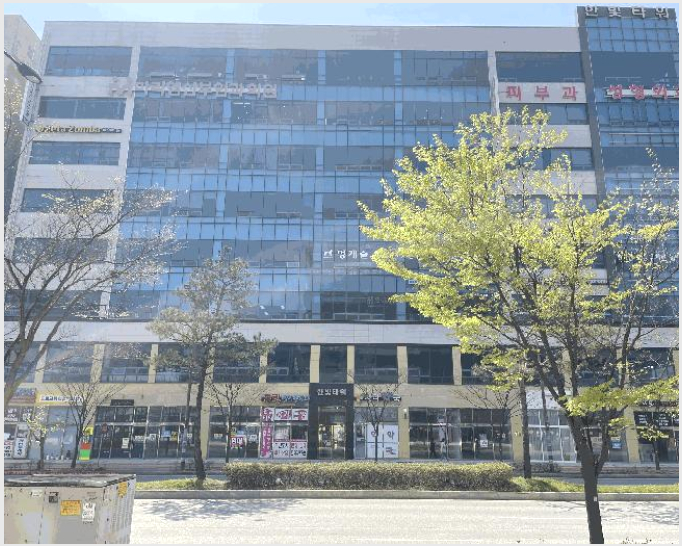 »ó°¡,»ç¹«½Ç »çÁø1 | ³ªÁֽà ºû°¡¶÷µ¿ 279-1 | 2025Ÿ°æ32424 | »ó°¡,»ç¹«½Ç°æ¸Å