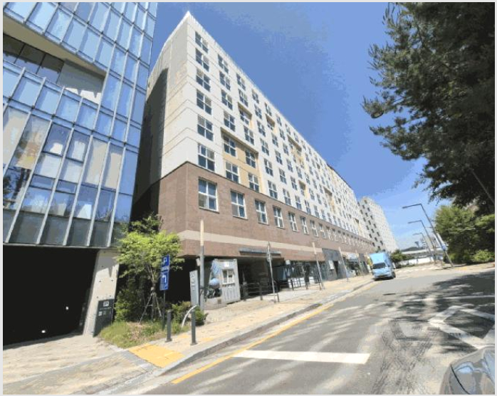 ¾ÆÆÄÆ® »çÁø1 | ¾îÁøµ¿ 664 ¼¼Á¾¸ð´×½ÃƼ | 2025Ÿ°æ502587 | ¾ÆÆÄÆ®°æ¸Å