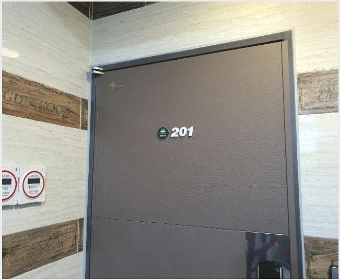 �� 8-������ ȫ�͵� 298-��